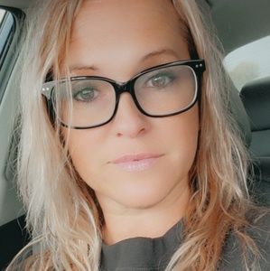 Meet your Posher, Valerie